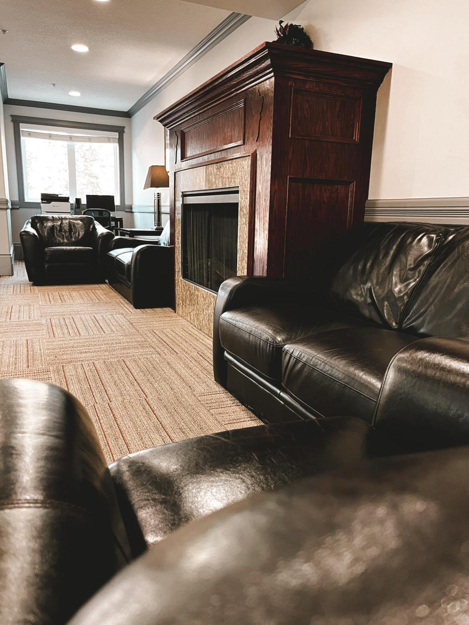 Quality Inn & Suites Hinton Eksteriør bilde