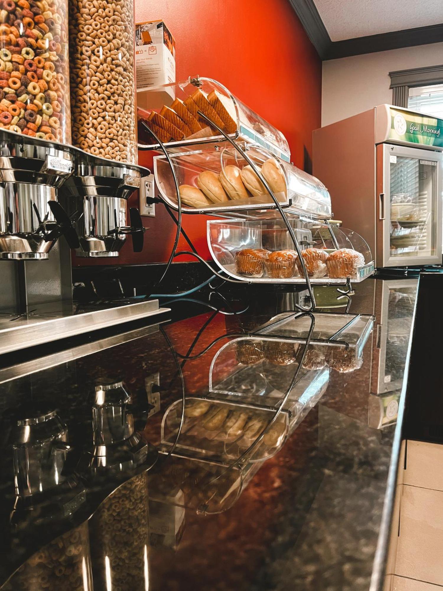 Quality Inn & Suites Hinton Eksteriør bilde