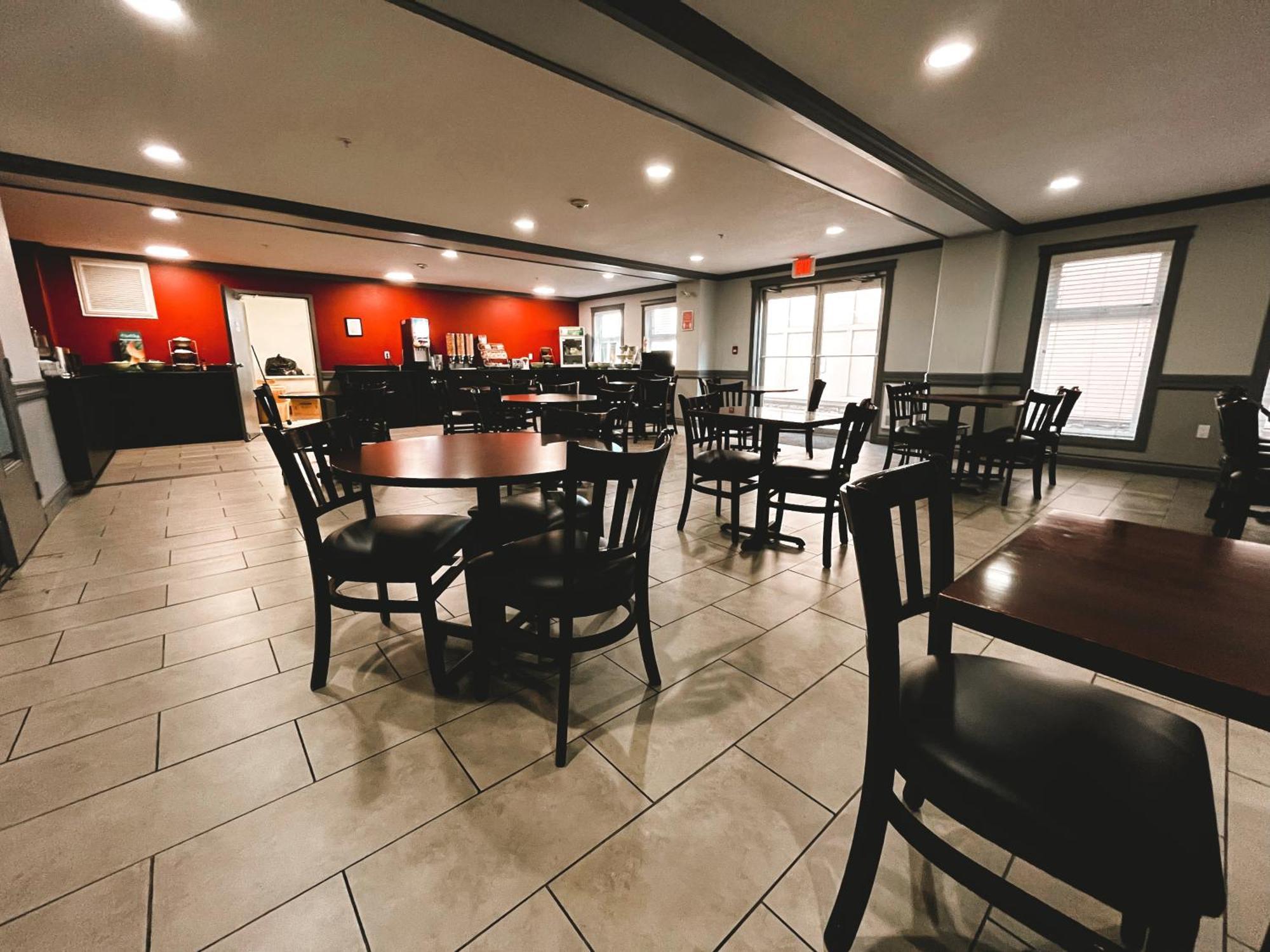 Quality Inn & Suites Hinton Eksteriør bilde