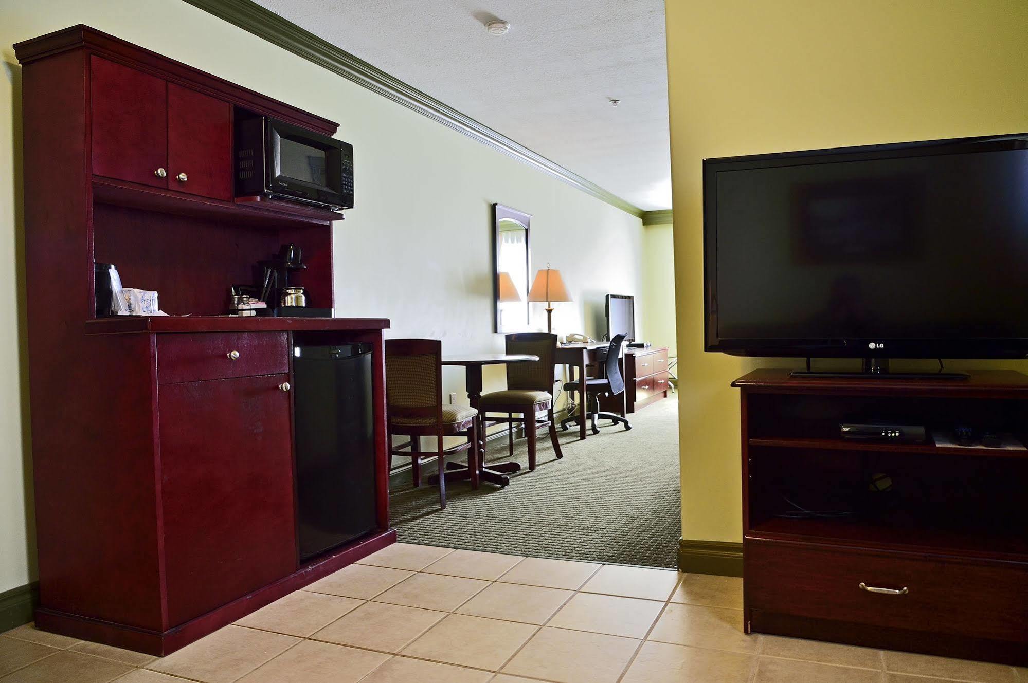 Quality Inn & Suites Hinton Eksteriør bilde